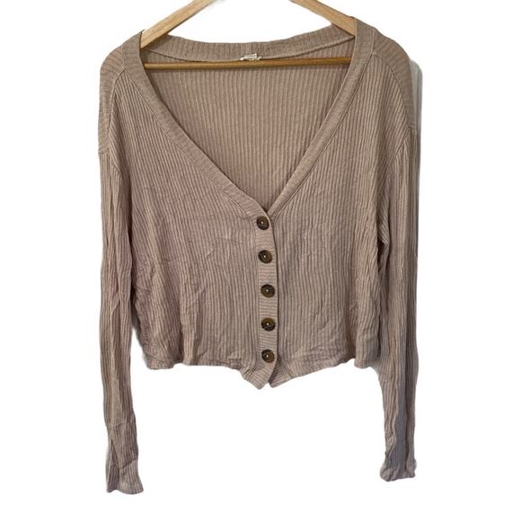 Garage Tan Ribbed Cropped Button Front Long Sleeve Loose Fit V Neck Top Medium - Picture 1 of 4